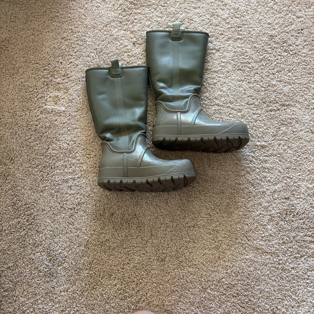 Green Rubber Boots- Ugg